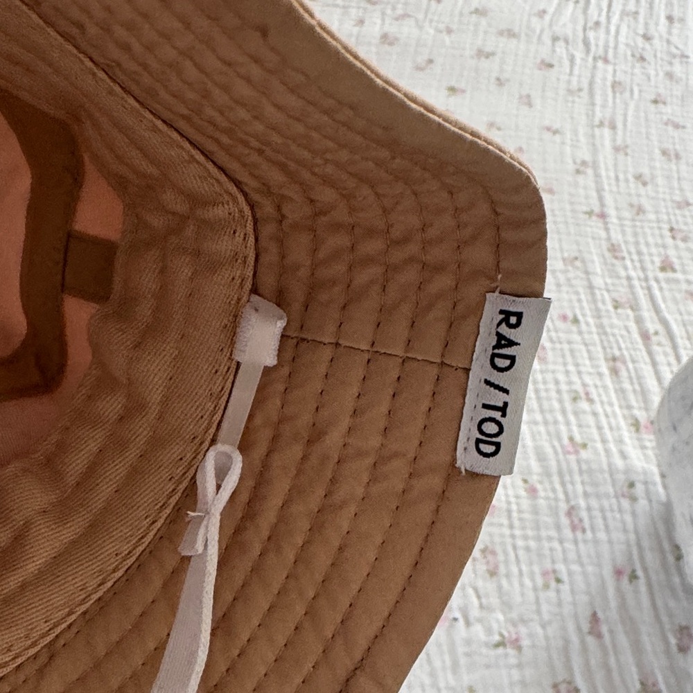 Kids Tan Smile Bucket Hat with Chin Strap - Picture 3 of 4